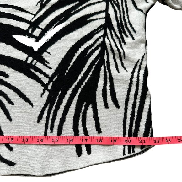 Zebra Print Sweater Scoop Neck Large 3/4 Batwing Sleeve Lightweight Rounded Hem - Picture 9 of 9